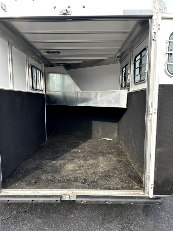 2021 Titan 2 Horse Trailer - Image 4