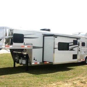 2019 Lakota Charger 4 Horse LQ with 15′ Short Wall
