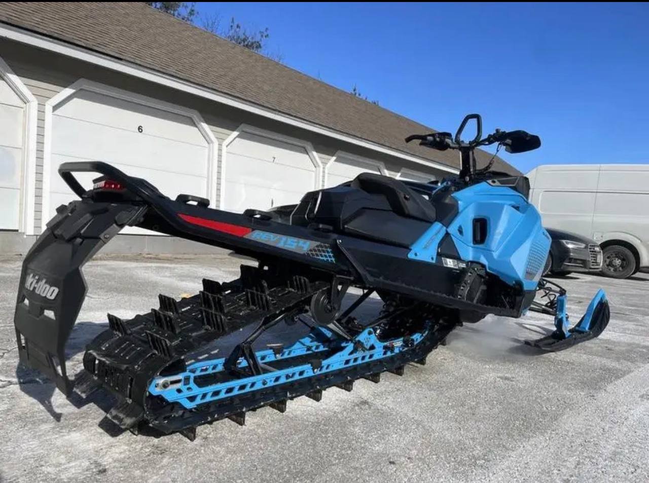 2019 Ski-Doo Summit X 850 E-TEC 154 for sale - Image 2