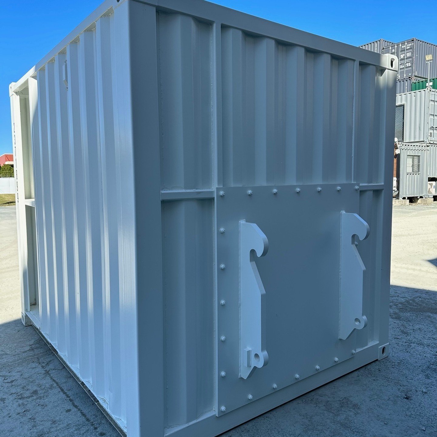 White 10 foot Container For Sale - Image 5